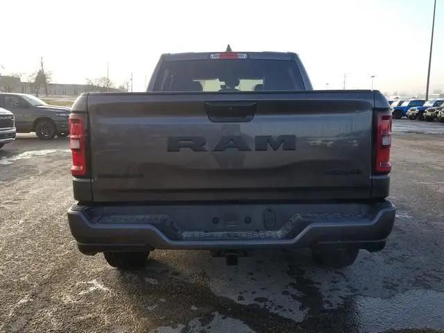 2025 Ram 1500 Big Horn Crew Cab 4x4 57 Box