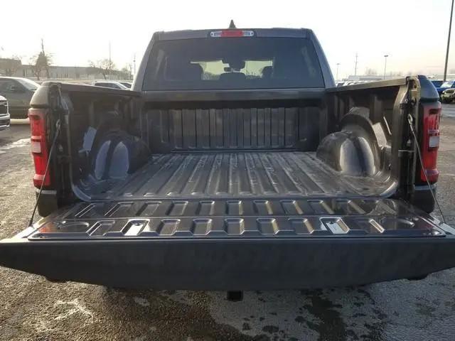 2025 Ram 1500 Big Horn Crew Cab 4x4 57 Box