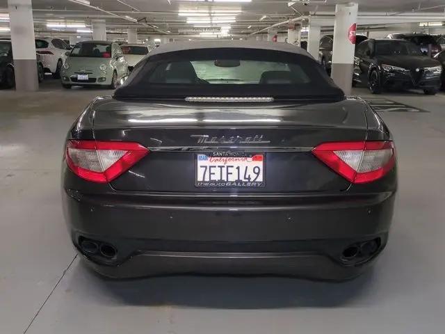 2014 Maserati GranTurismo Standard