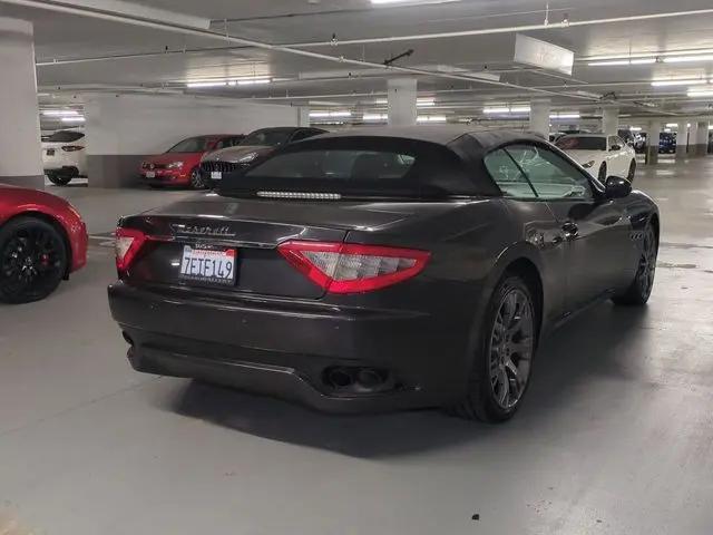 2014 Maserati GranTurismo Standard