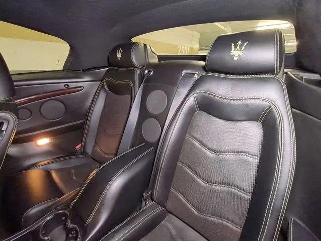 2014 Maserati GranTurismo Standard