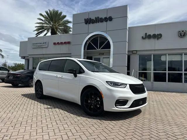 2026 Chrysler Pacifica Limited for sale in Stuart, FL