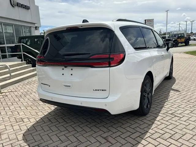 2026 Chrysler Pacifica Limited