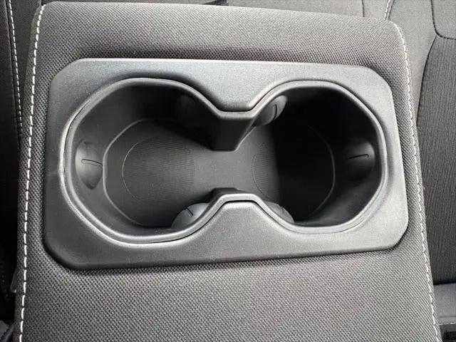 2026 Jeep Grand Cherokee Altitude 4x2