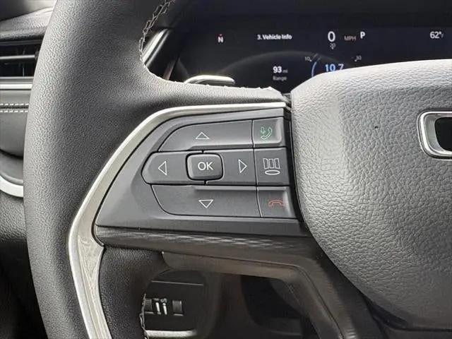 2026 Jeep Grand Cherokee Altitude 4x2