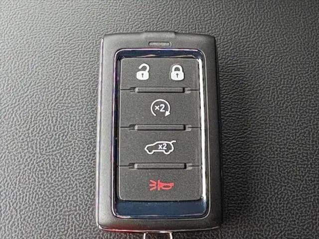 2026 Jeep Grand Cherokee Altitude 4x2