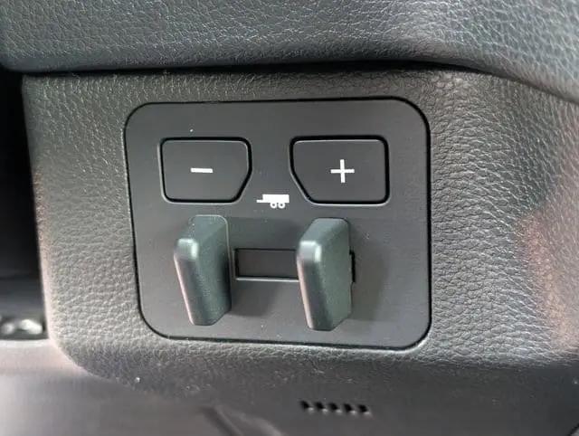 2026 Toyota Tundra Platinum CrewMax 5.5' Bed