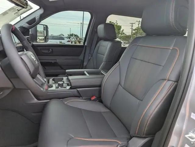 2026 Toyota Tundra Platinum CrewMax 5.5' Bed