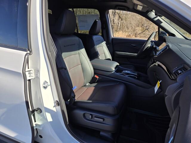 2026 Honda Ridgeline Black Edition Two-Tone