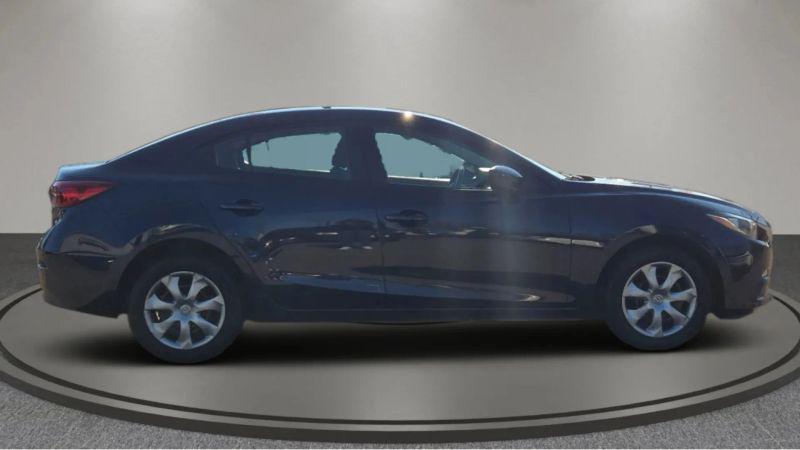 2015 Mazda Mazda3 i Sport