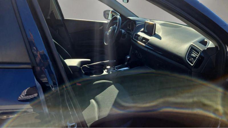 2015 Mazda Mazda3 i Sport