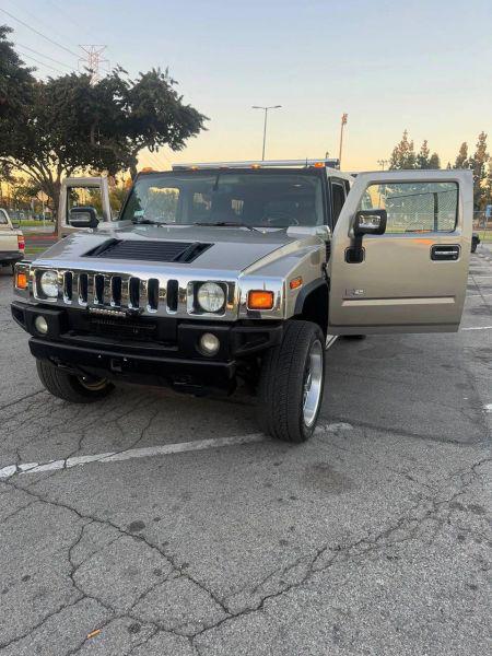 2004 HUMMER H2 Base