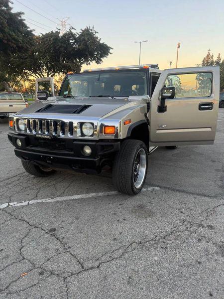 2004 HUMMER H2 Base