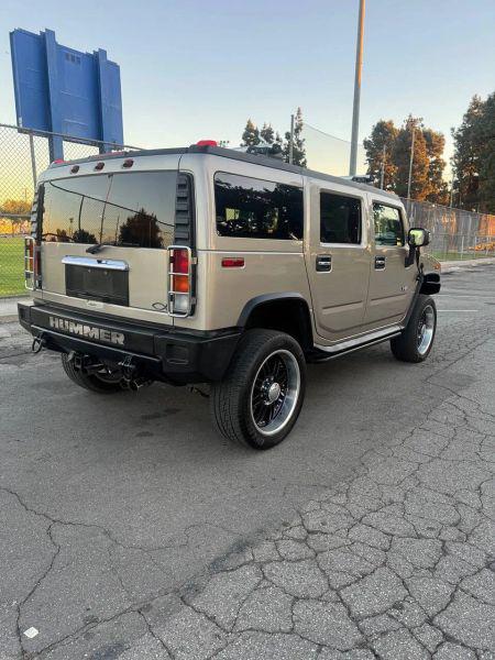 2004 HUMMER H2 Base