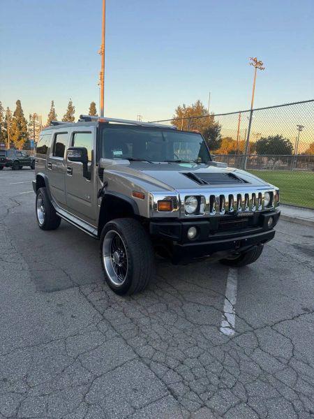 2004 HUMMER H2 Base