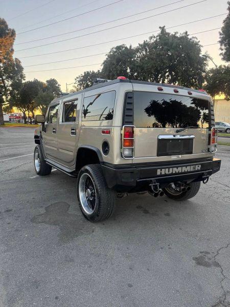 2004 HUMMER H2 Base