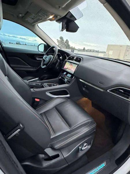 2020 Jaguar F-PACE 30t Prestige