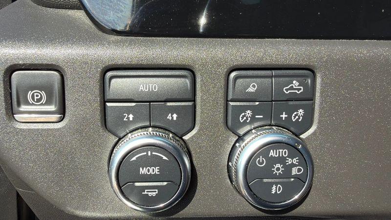 2022 GMC Sierra 1500 4WD Crew Cab Short Box SLT