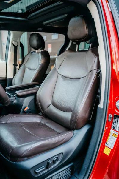 2022 Toyota Sienna Platinum