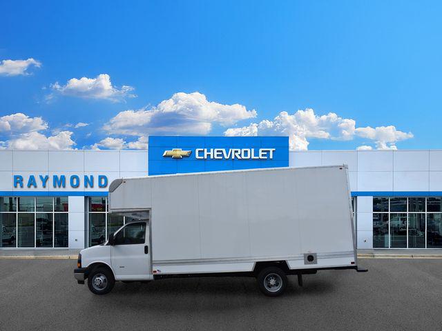 2025 Chevrolet Express Cutaway Work Van