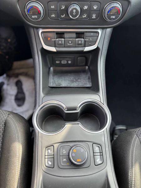 2022 GMC Terrain AWD SLE