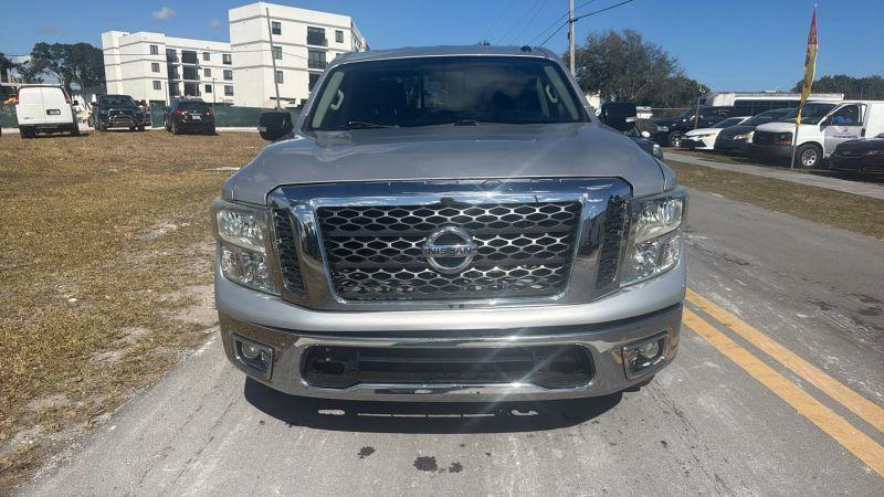 2019 Nissan Titan SV