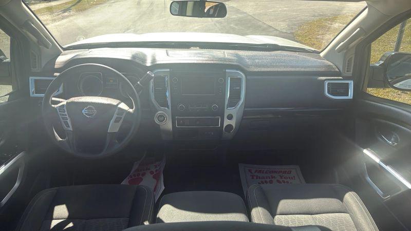 2019 Nissan Titan SV