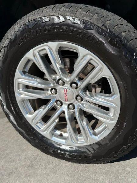 2022 GMC Yukon XL 4WD SLT