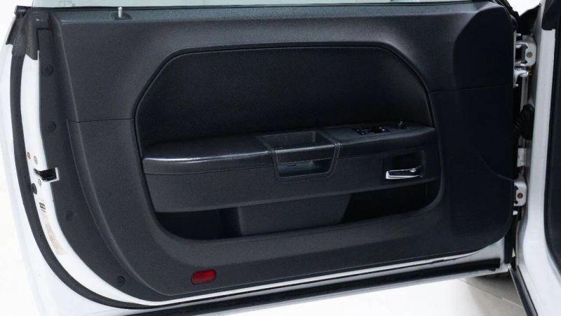 2012 Dodge Challenger SXT