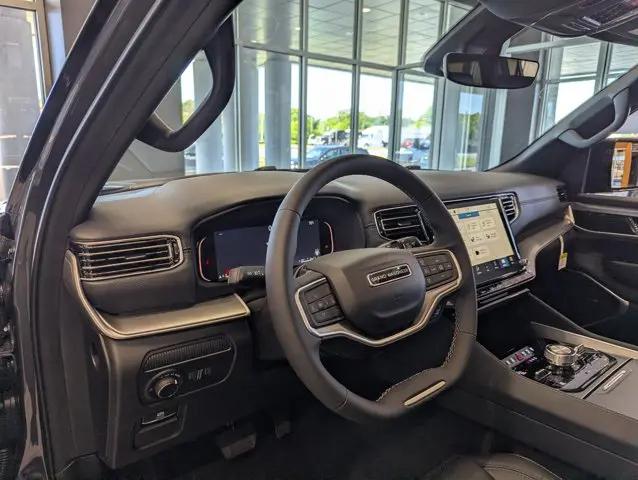 2026 Jeep Grand Wagoneer Upland