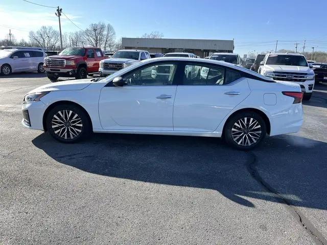 2025 Nissan Altima SV FWD