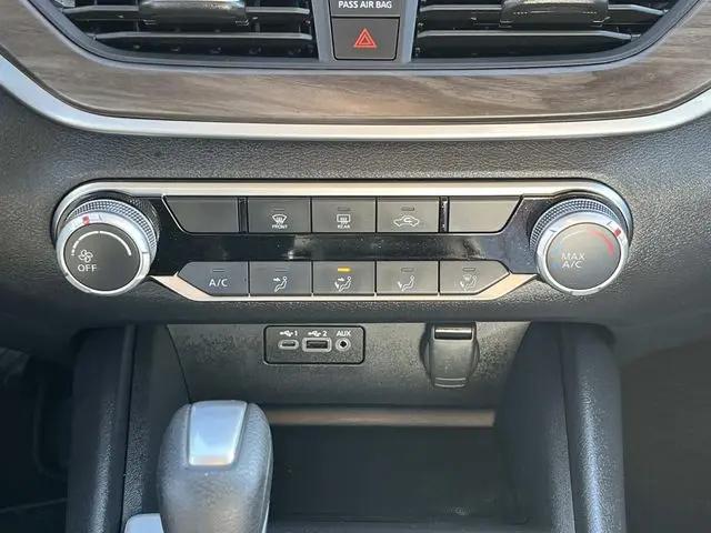 2025 Nissan Altima SV FWD