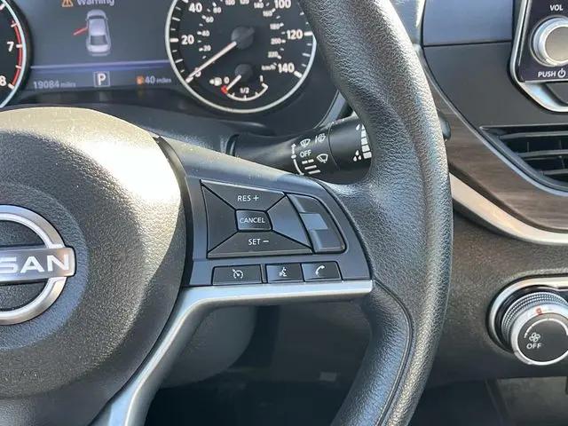 2025 Nissan Altima SV FWD