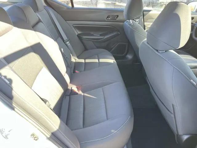 2025 Nissan Altima SV FWD