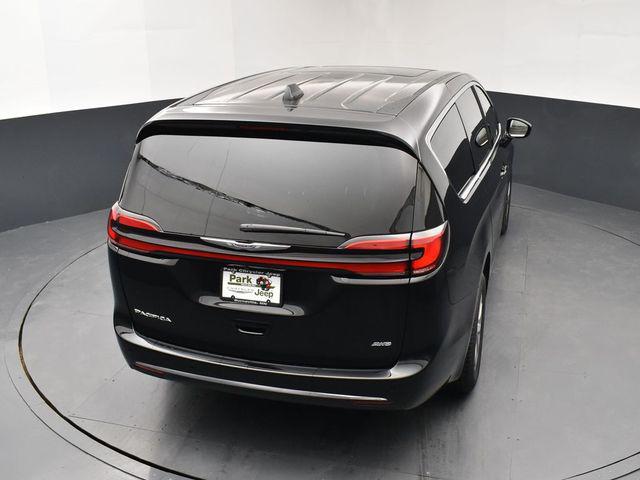 2026 Chrysler Pacifica Select AWD