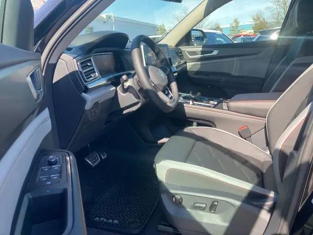 2026 Volkswagen Atlas Peak Edition