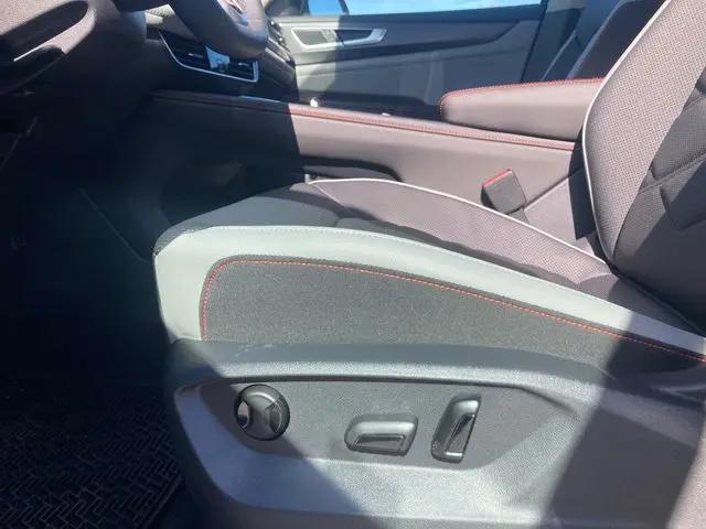 2026 Volkswagen Atlas Peak Edition