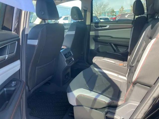2026 Volkswagen Atlas Peak Edition