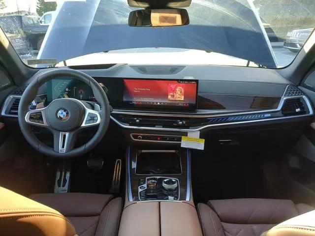 2026 BMW X5 M60i