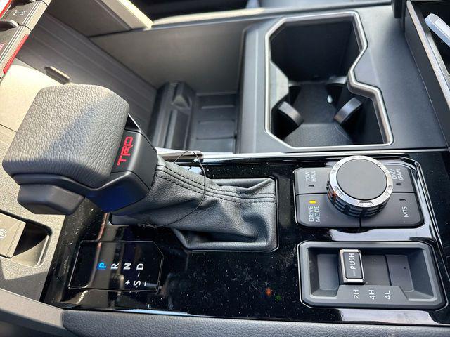 2026 Toyota Tundra Limited CrewMax 5.5' Bed