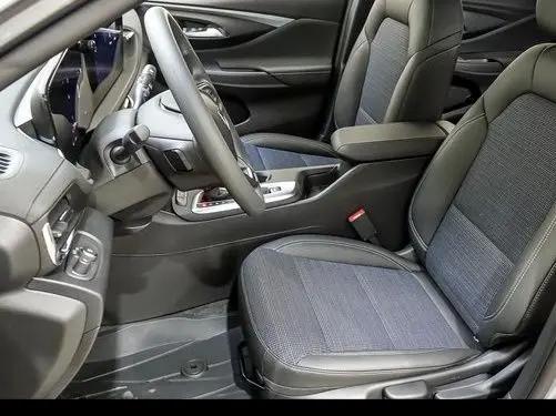 2026 Buick NV Preferred FWD