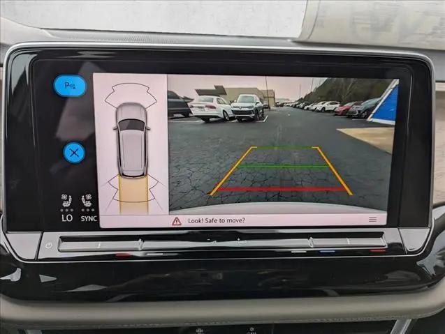 2026 Volkswagen Atlas SE with Technology