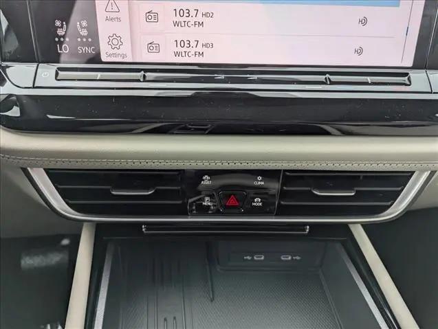 2026 Volkswagen Atlas SE with Technology