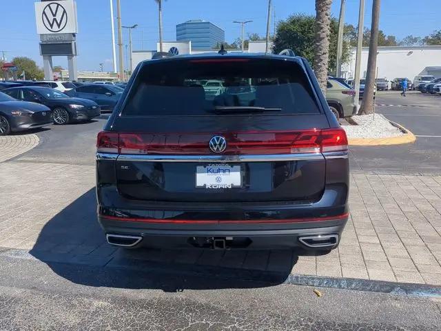 2026 Volkswagen Atlas SE with Technology