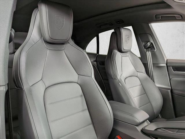 2026 Porsche Macan Electric 4S