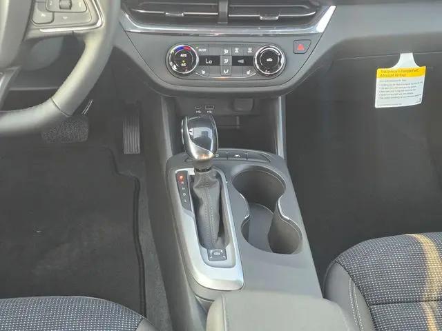 2026 Buick NV Preferred FWD