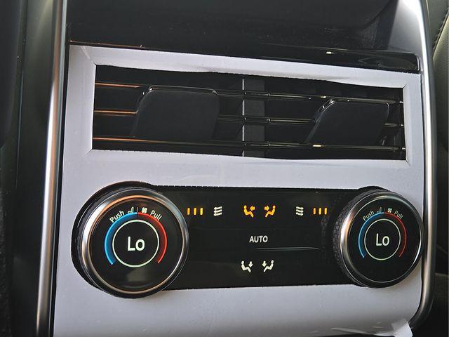 2026 Land Rover Range Rover P400 SE 7 Seat