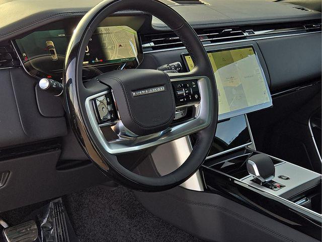2026 Land Rover Range Rover P400 SE 7 Seat