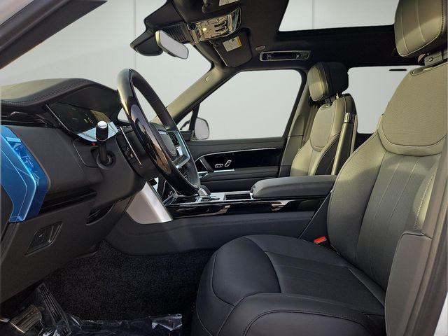 2026 Land Rover Range Rover P400 SE 7 Seat