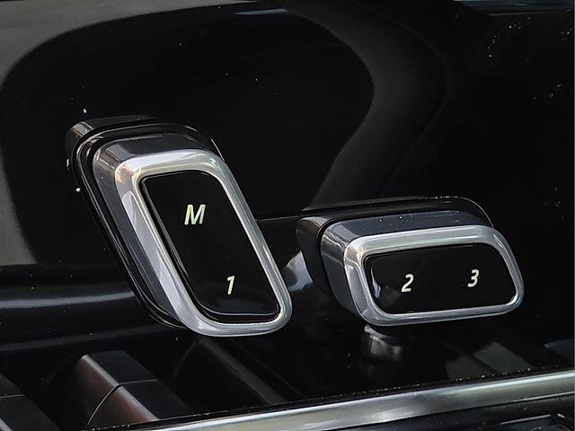 2026 Land Rover Range Rover P400 SE 7 Seat